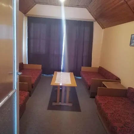 In 18415 * バラトンフェニヴェシュ